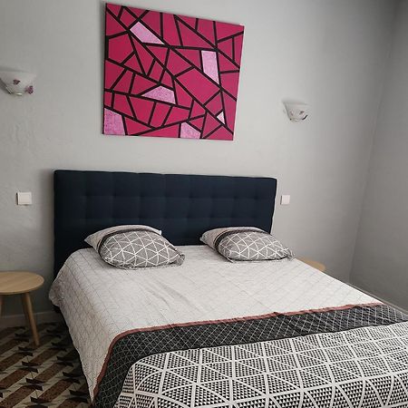 Les Belles Nuits Bed and Breakfast Le Bousquet-d'Orb Buitenkant foto